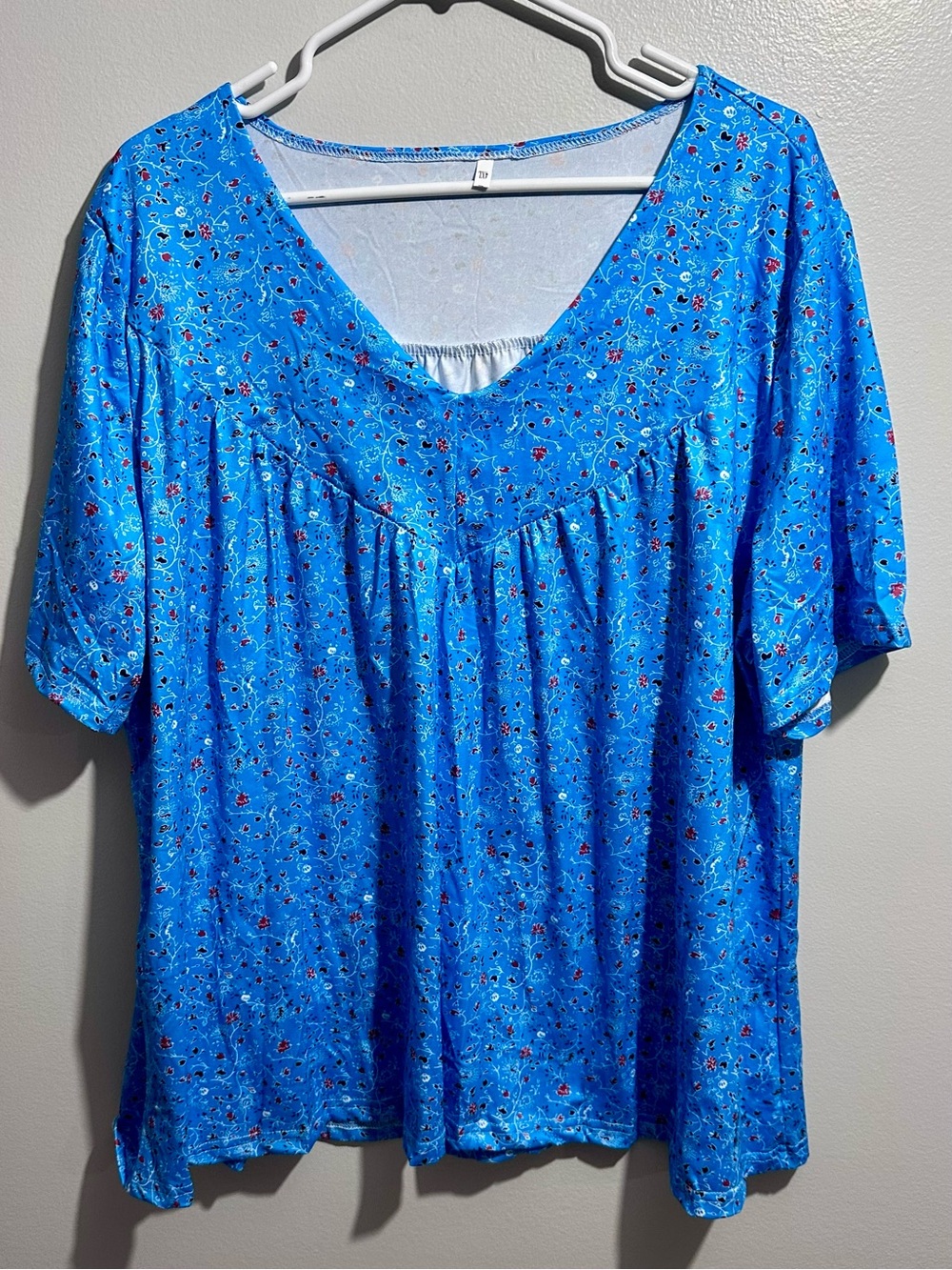 Bright Blue Floral V-Neck Blouse Short Sleeves Size 4XL (1425)